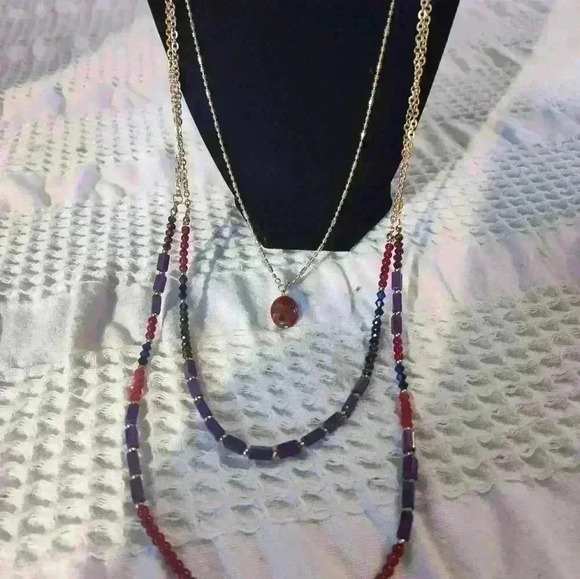 Jewelry - Preloved fashion necklace good condition gold tone multicolor red multi-layered